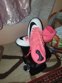 Ghete de fotbal Nike