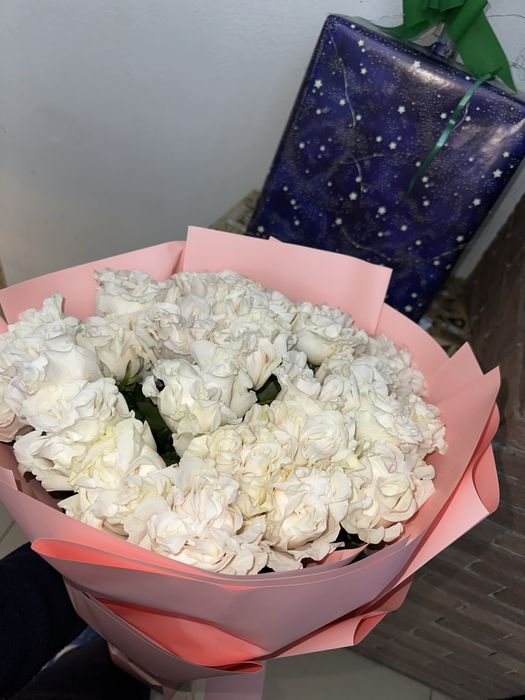 Цветы букет 25 роз