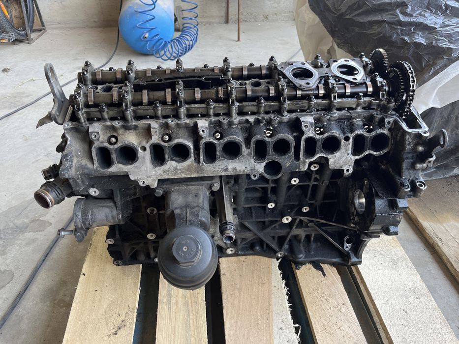 Motor piese bmw 740 d an 2012