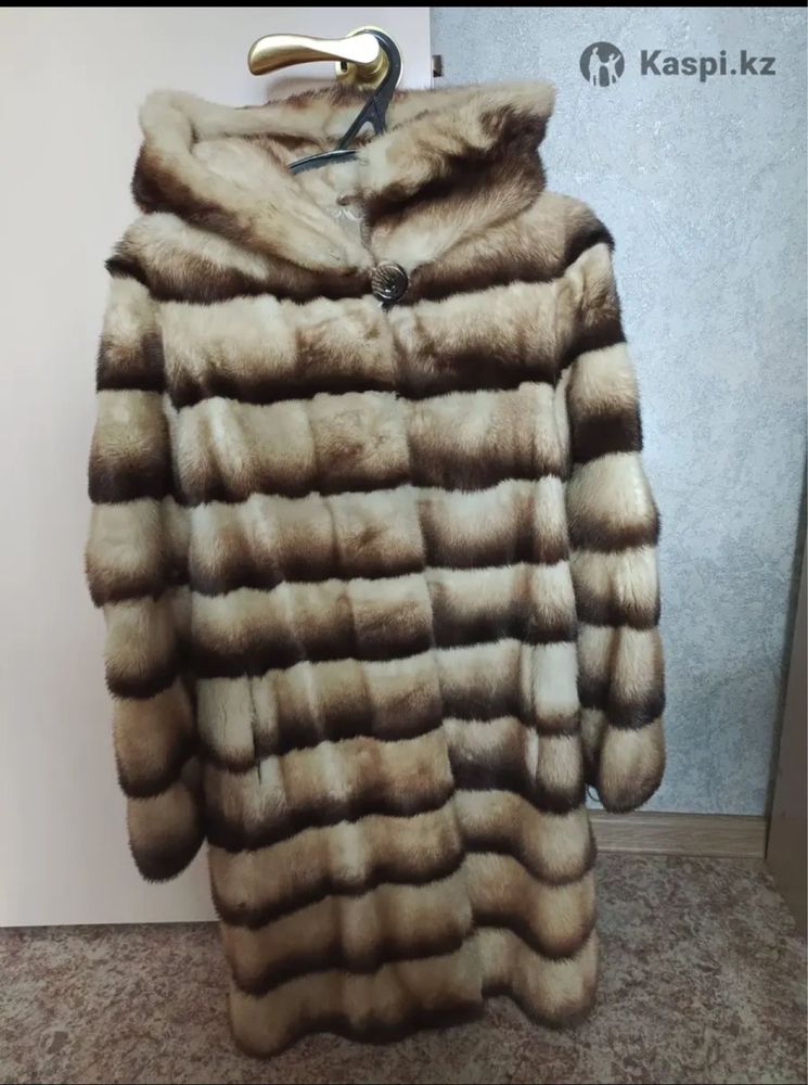 Продаю норковую шубу