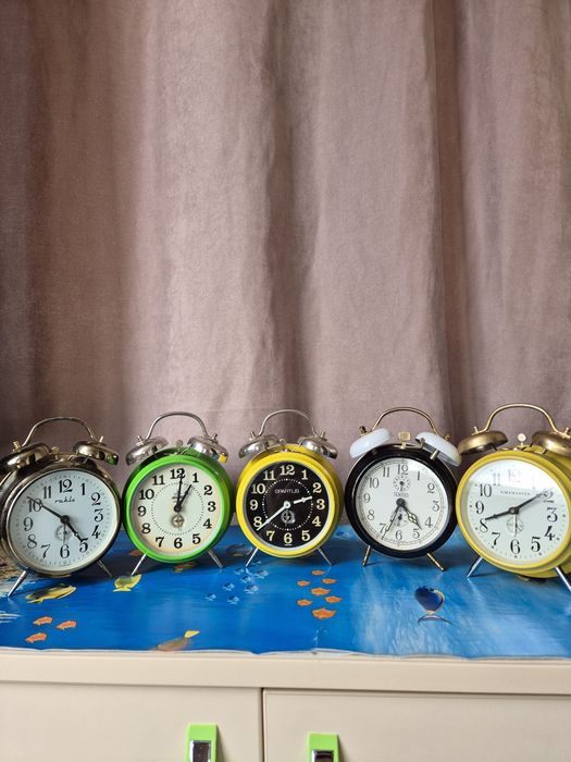 Ceasuri mecanice de masă