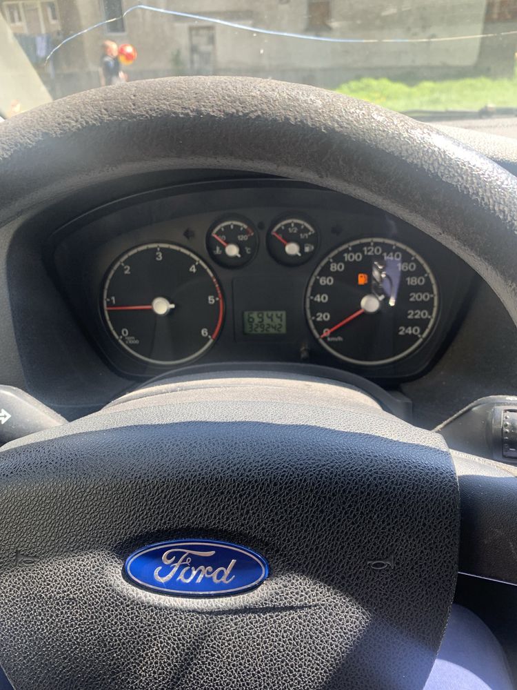 Vand urgent ford focus