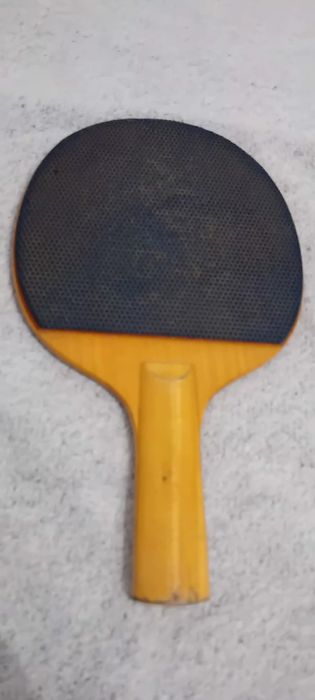 Paleta tenis de masă Shield + set mingi sigilate Shield 101