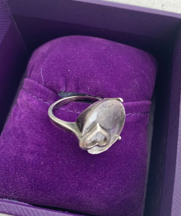 Сребърен пръстен 925  с камък и сърце