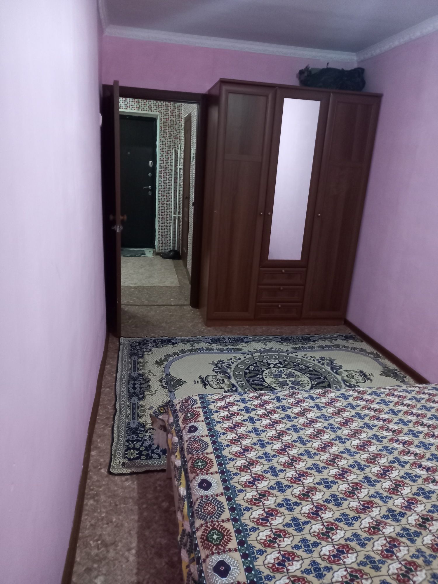 Продаю 2-х комнатную квартиру в городе Ақтау 2 мкр 3 дом 3 этаж