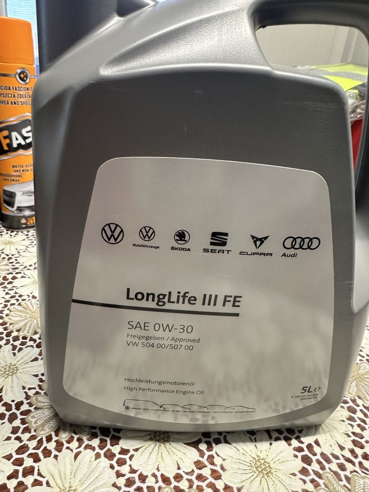 Оригинално масло VW 0W30 LongLife 5л туба