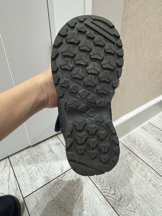 Продам детские ботинки Decathlon