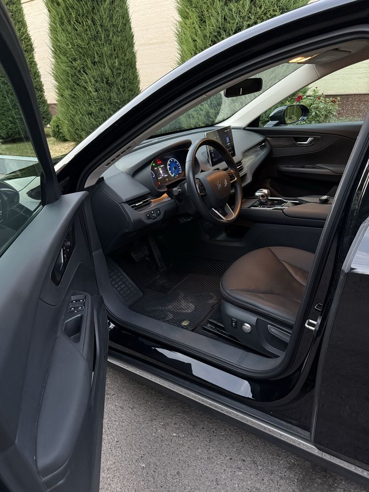 Hongqi eq-5 450 km
