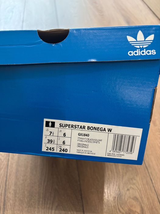 Adidas superstar