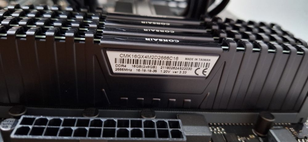 Vand kit i7 9700 cu Asus Prime Z390A 32 gb ddr4