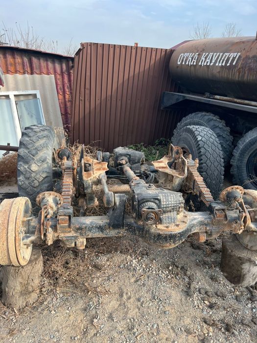 Мосты ,редуктор,передний мост