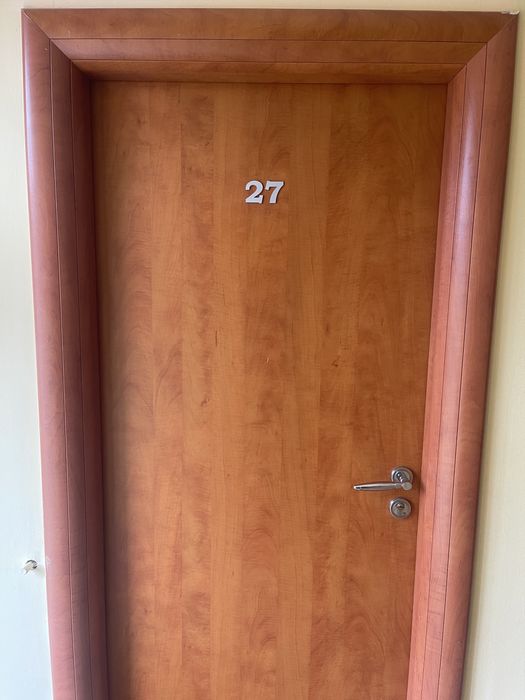 Usi de interior cu toc cu tot