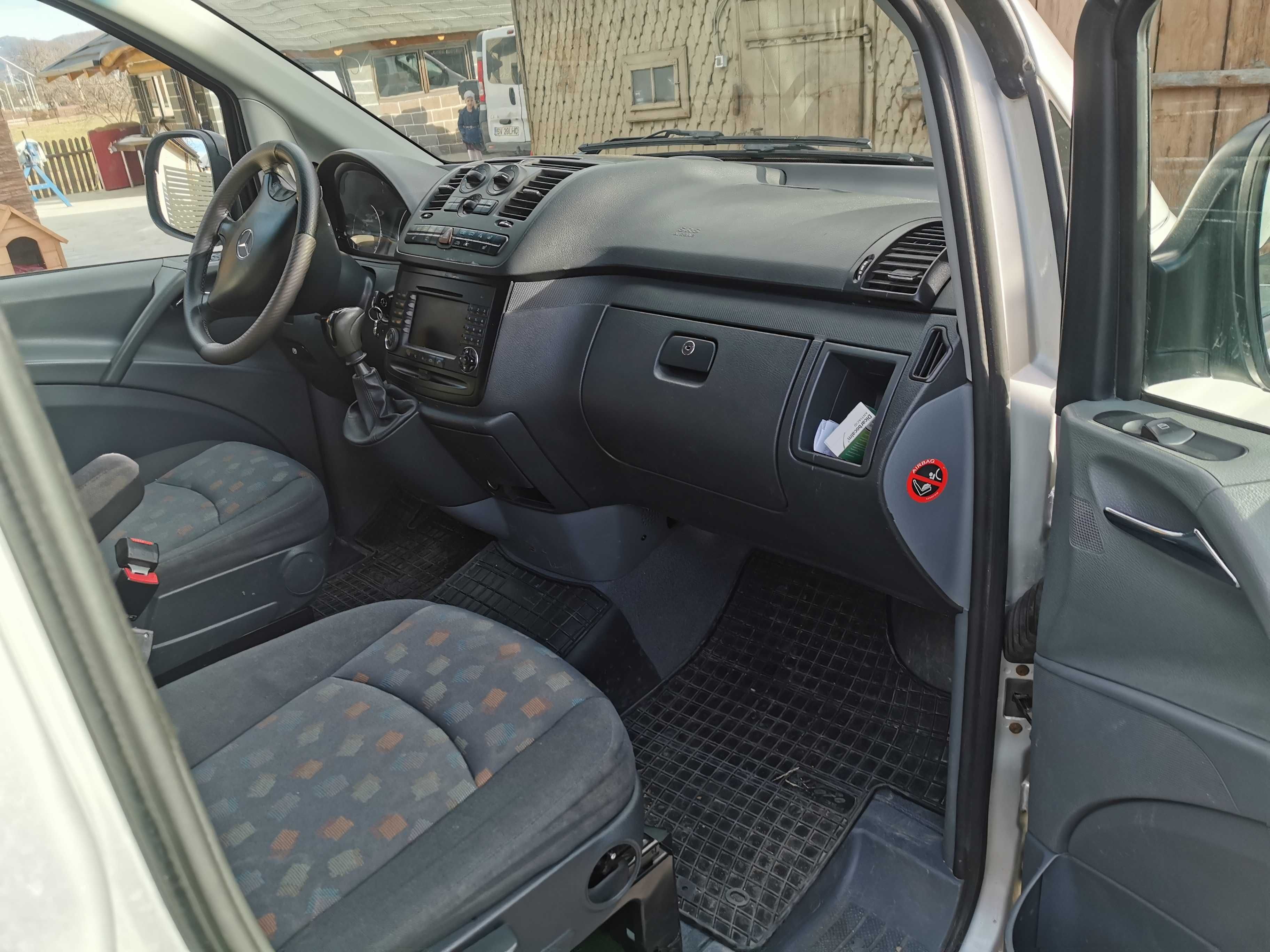 Mercedes vito 7+1 locuri