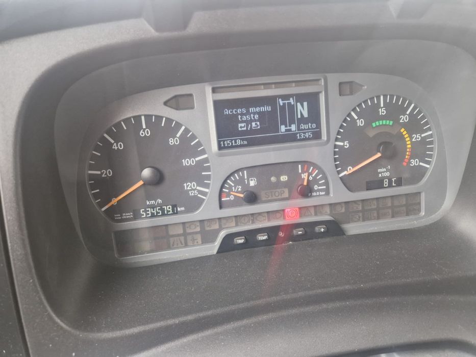 Vand camion Atego Școala de șoferi