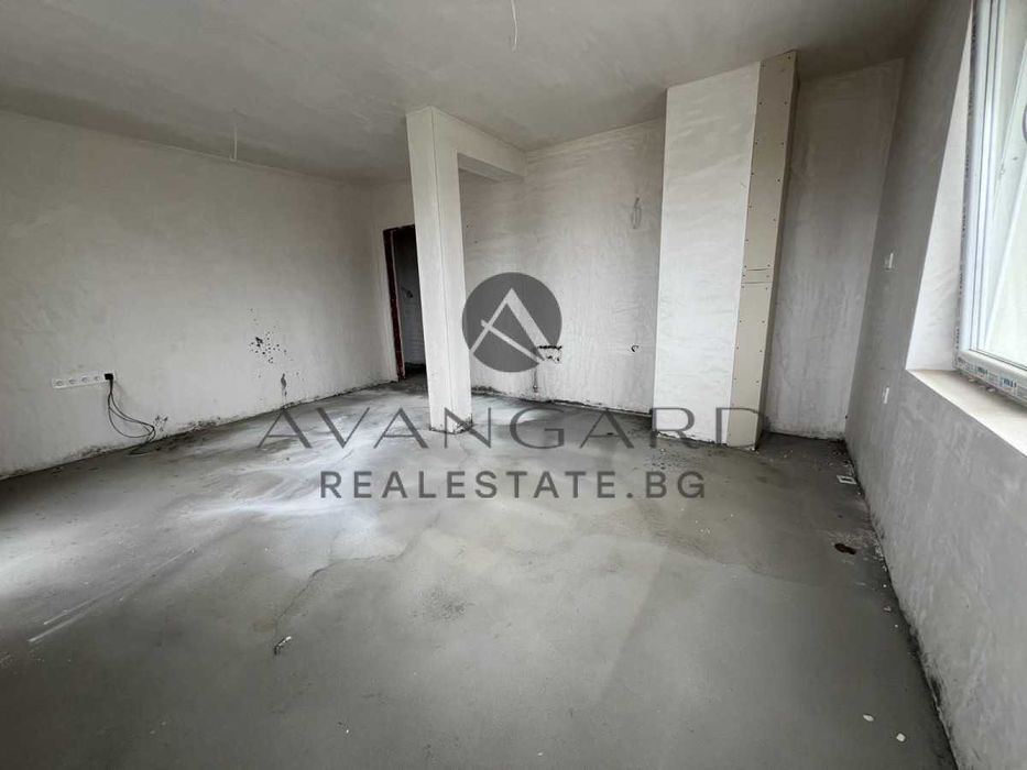 Продава се Тристаен апартамент в Пловдив, Христо Смирненски - 120 кв.м за 1084 €/кв.м - Снимка #3