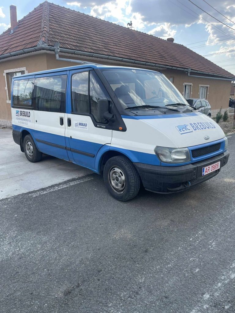 Ford transit  2004