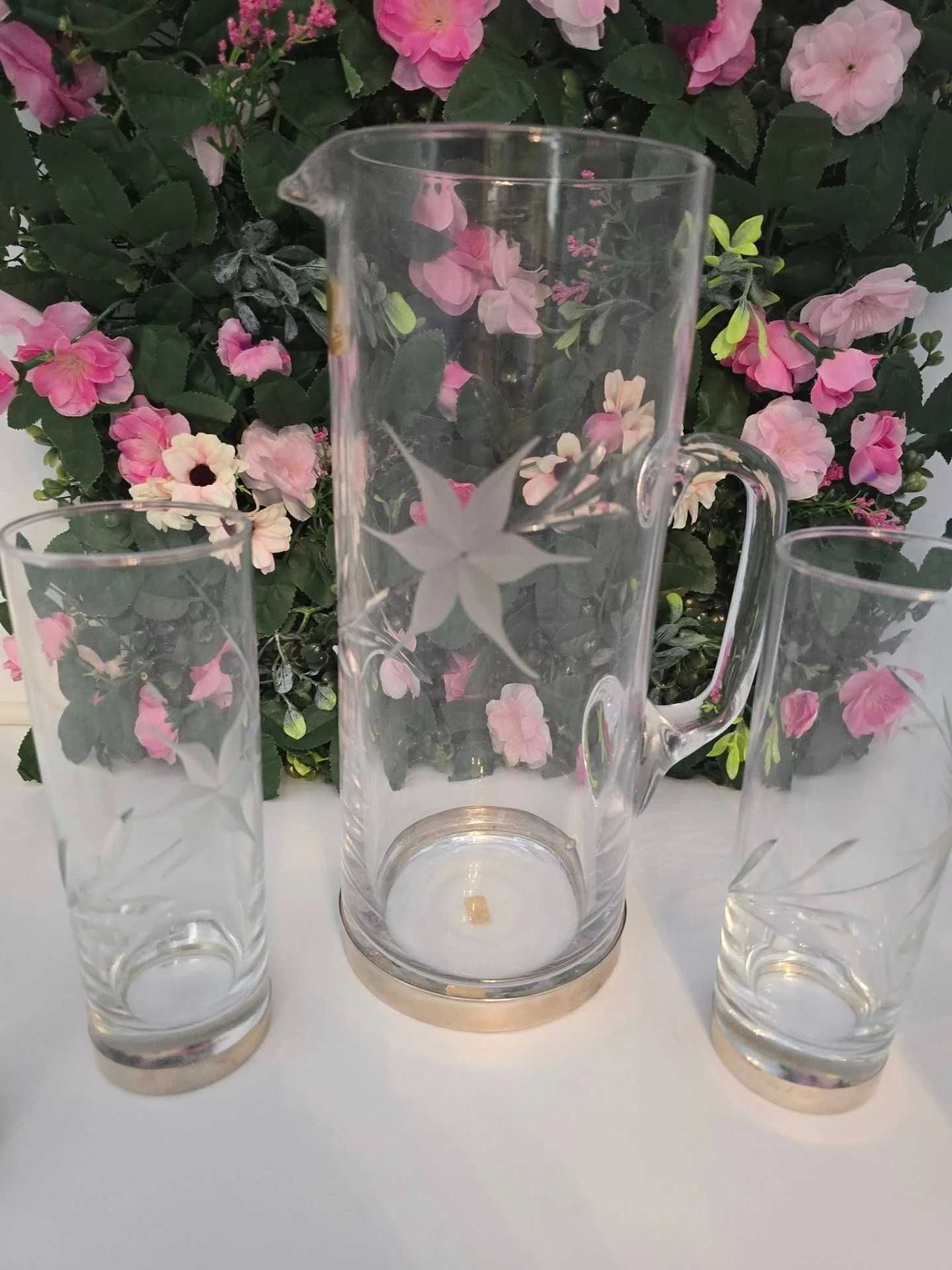 Set de cristal cu ornamente din argint,