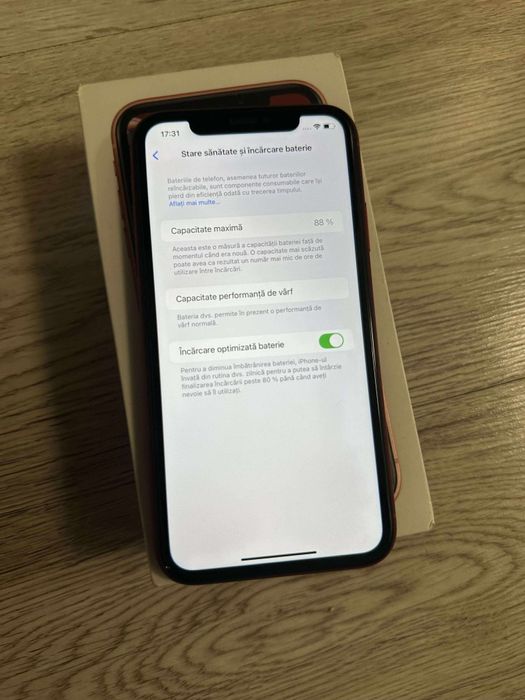 Vand Sau Schimb IPhone XR Red Product 64Gb Neverlocked