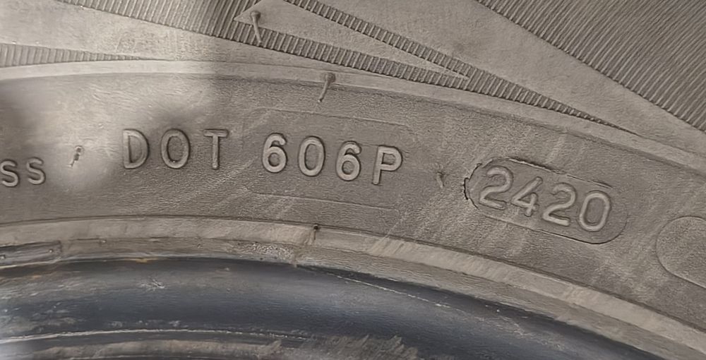 2 anvelope de iarna 195 65 r15 Nokian