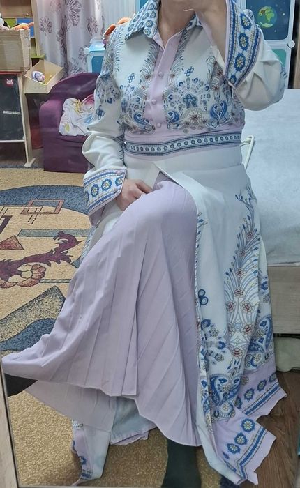 Rochie eleganta superba, alba cu model etnic violet, TrendButik, L-40