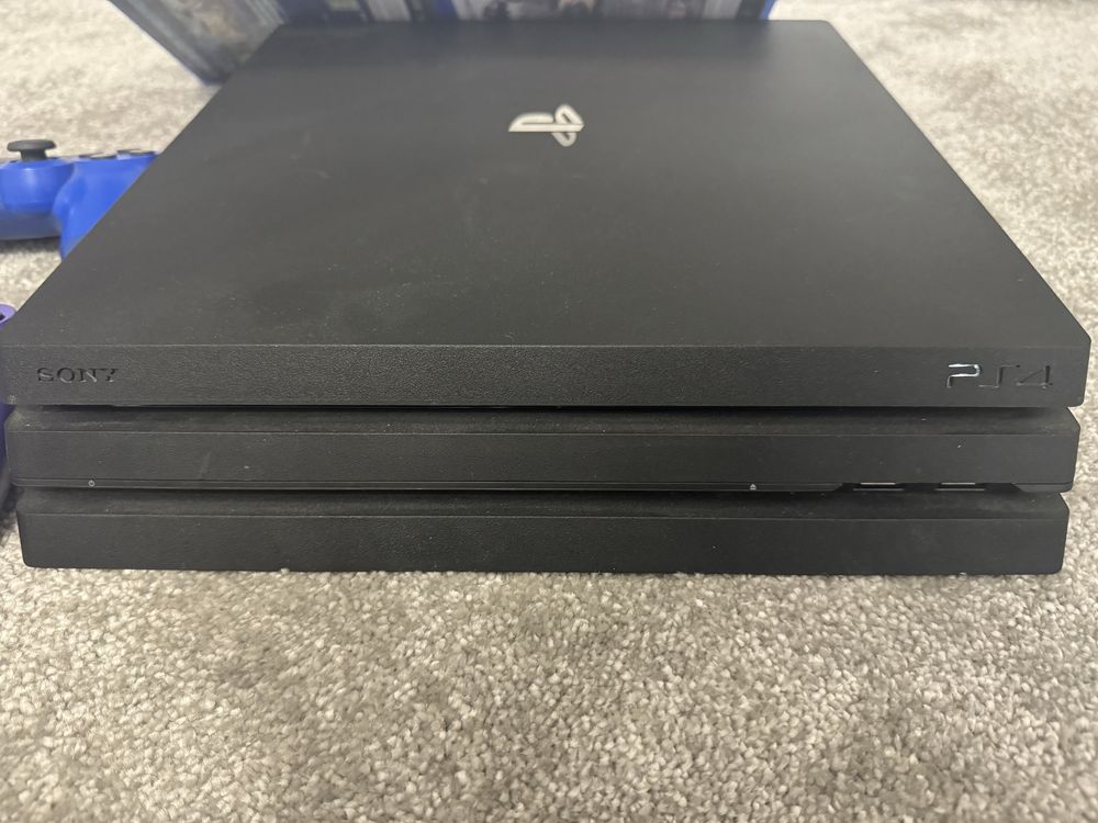 PlayStation 4 Pro, 1TB