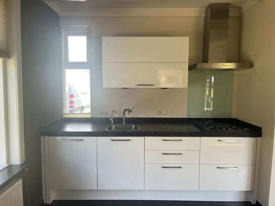 Mobila import Germania completa utilata cu electrocasnice.