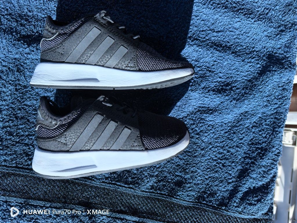 Adidas перфектни детски маратонки номер 25