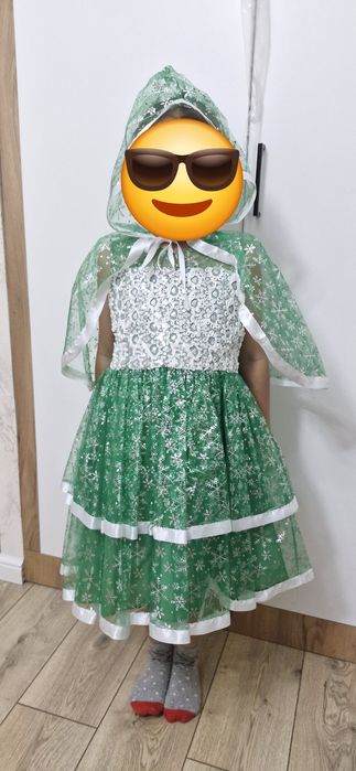 Продам платья новый год