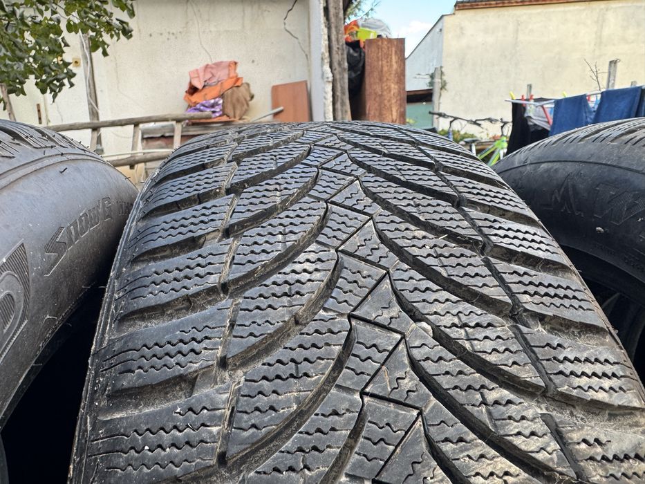 Зимни гуми 225/55/16