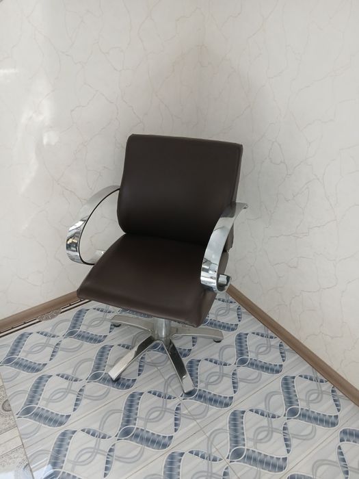 Kreslo salon va ofis uchun