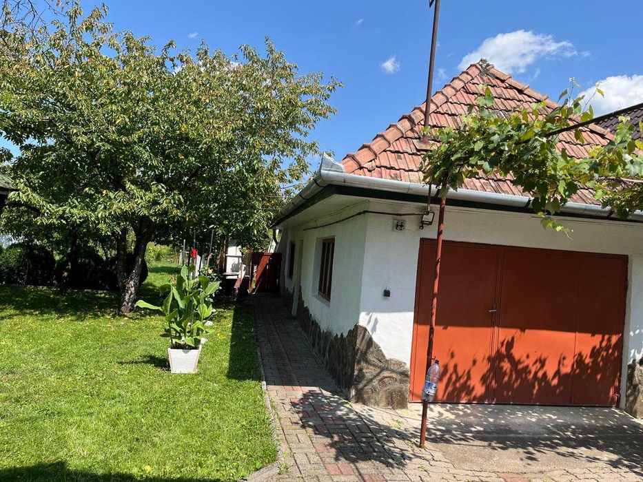 casa cu teren de vanzare