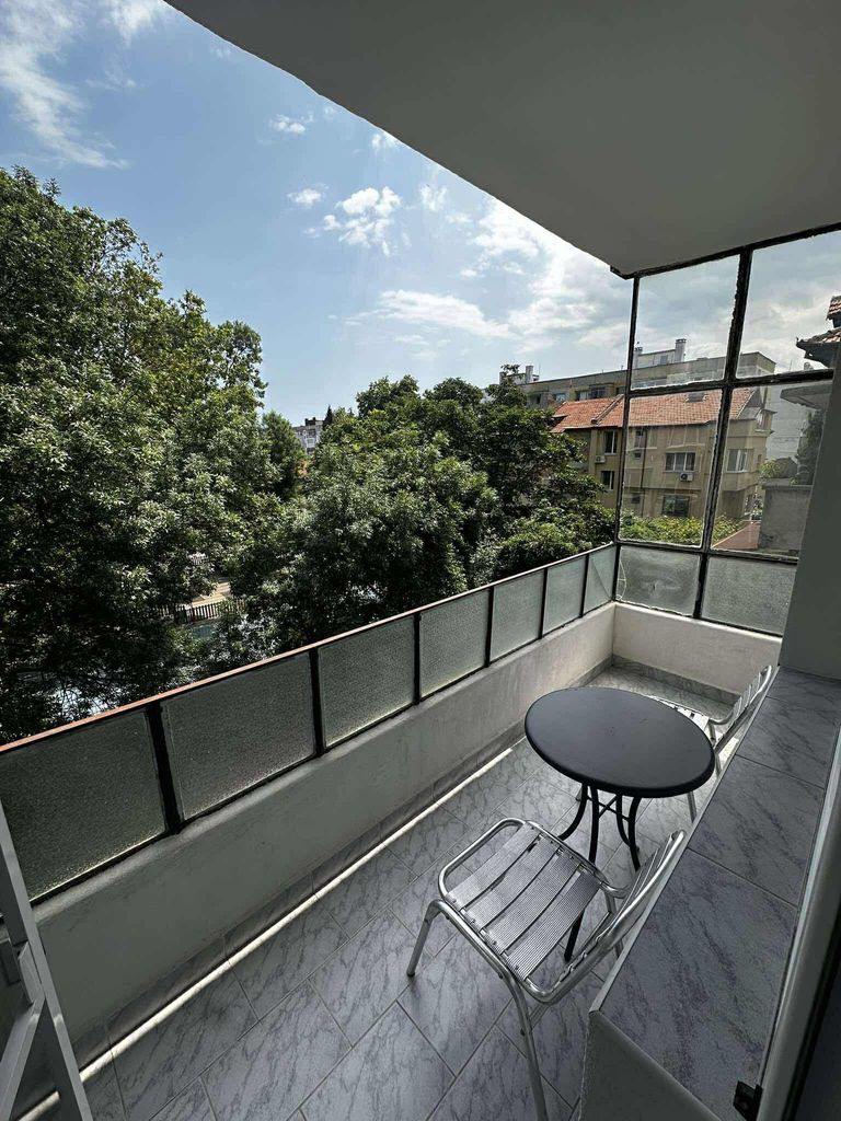Дава се под наем Етаж от къща в Обзор - 120 кв.м за 1020 € - Снимка #3