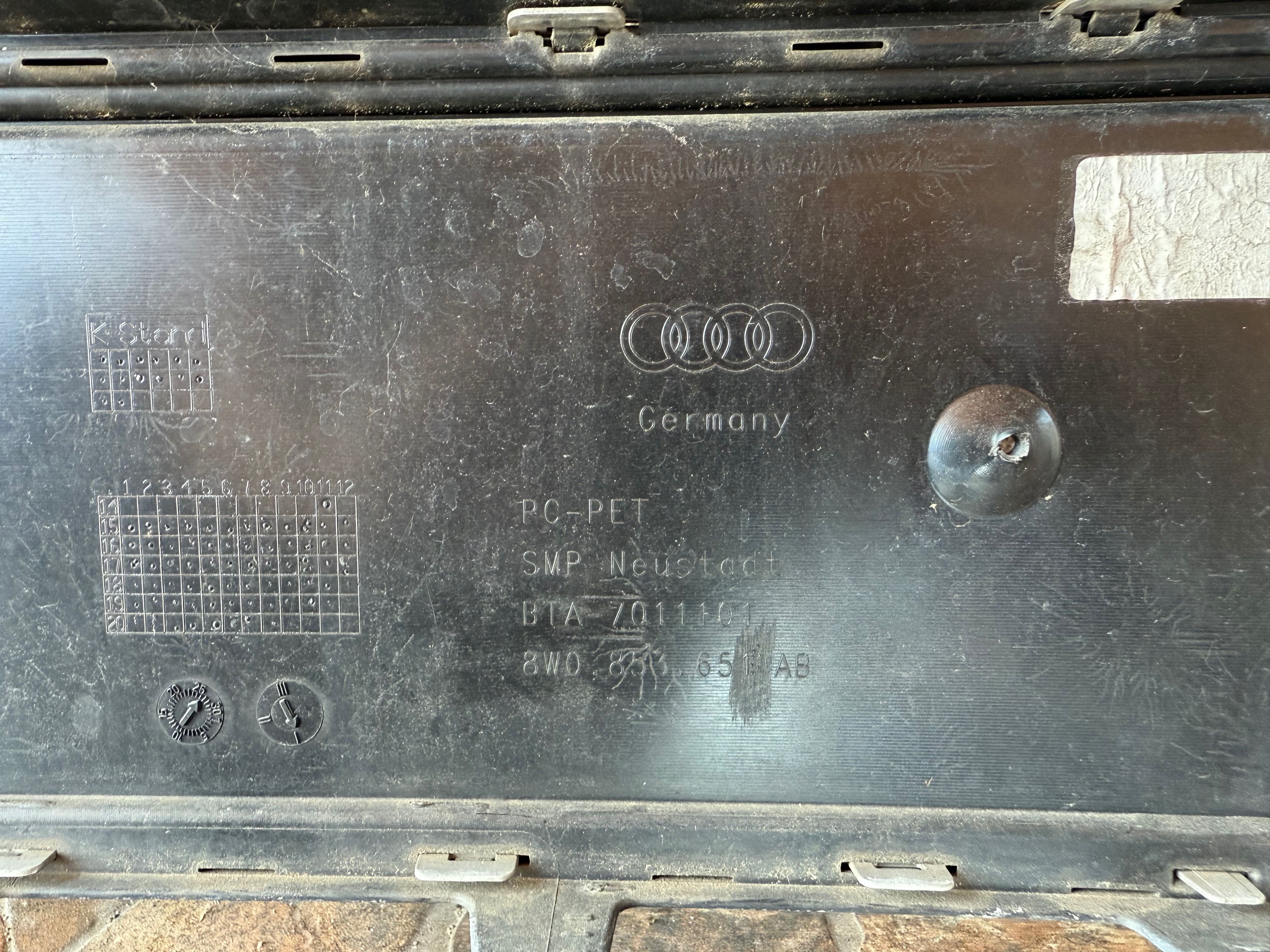 Решетка за Audi A4 B9 S-line (2015-2019)