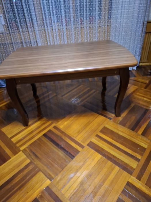 Стол стулья от KENG MAKON