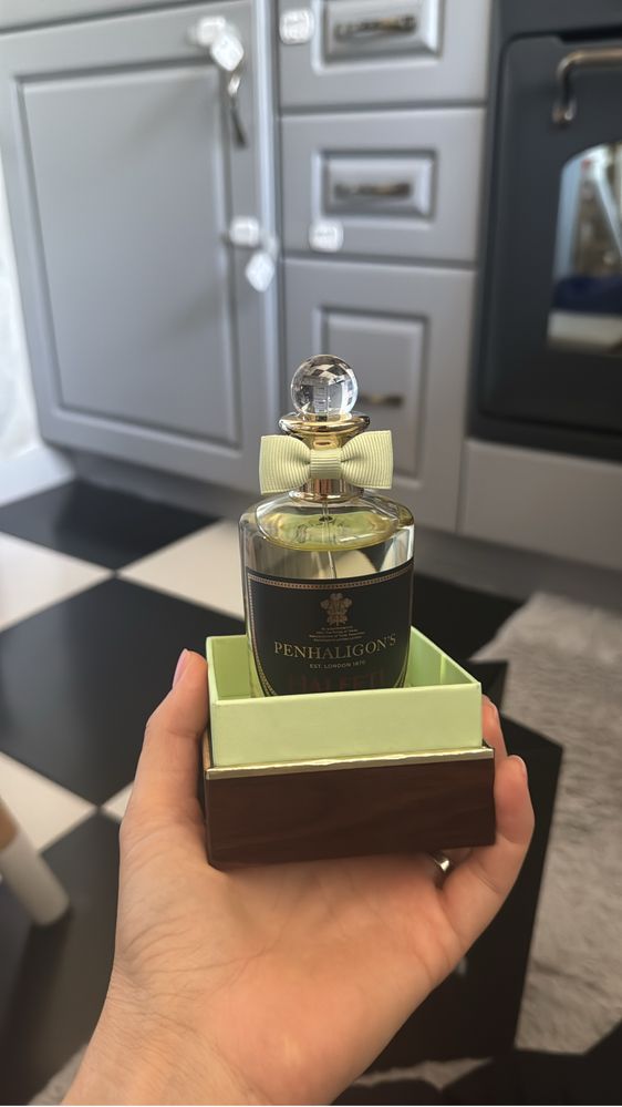Parfum nisa halfeti penhaligons