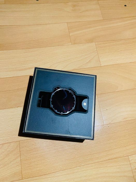 Продава се часовник Huawei watch Gt6 pro