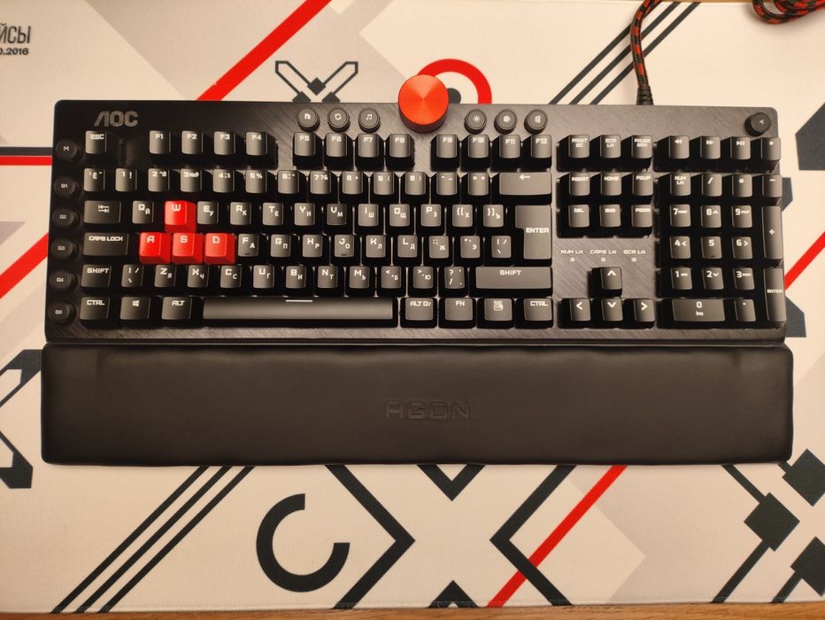 Aoc akg700 cherry mx red