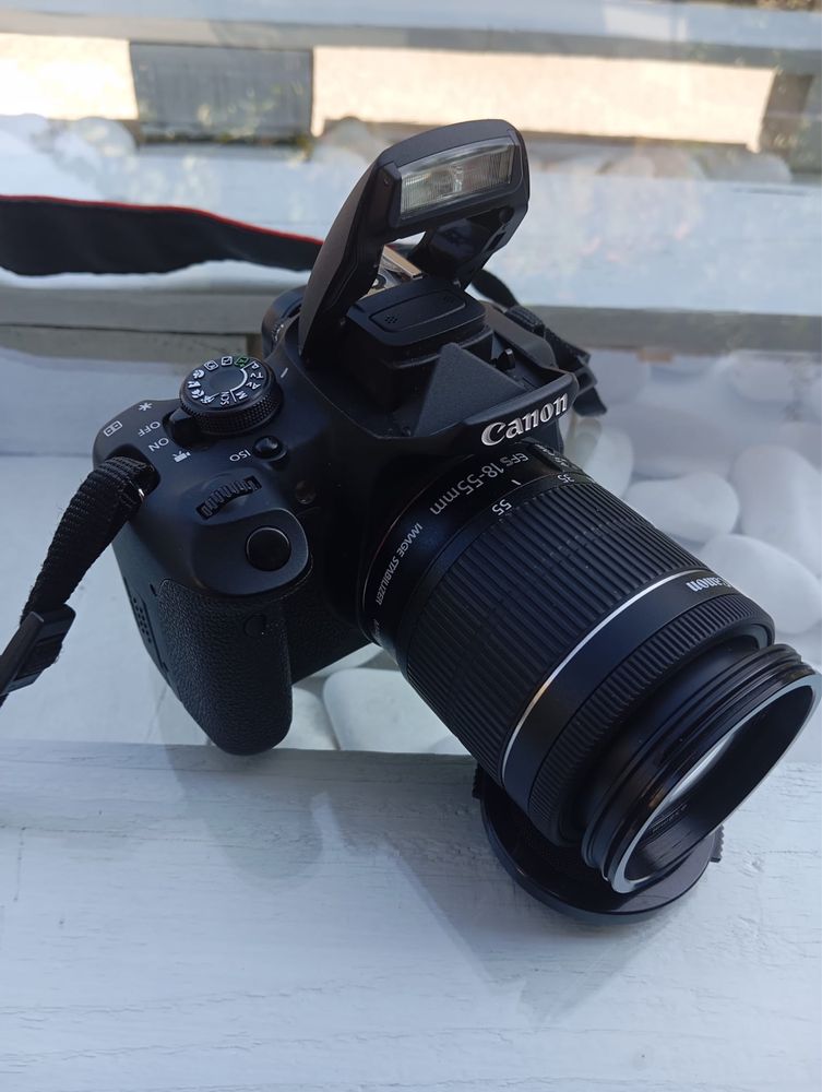 Фотоапарат CANON