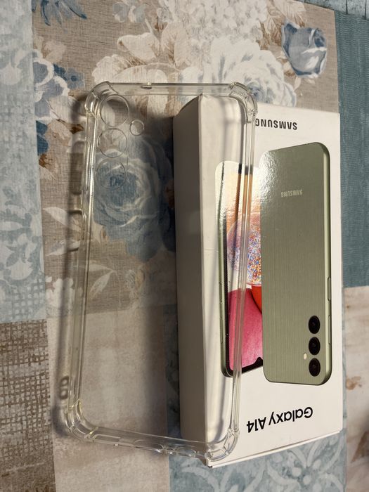 Продавам Samsung A14