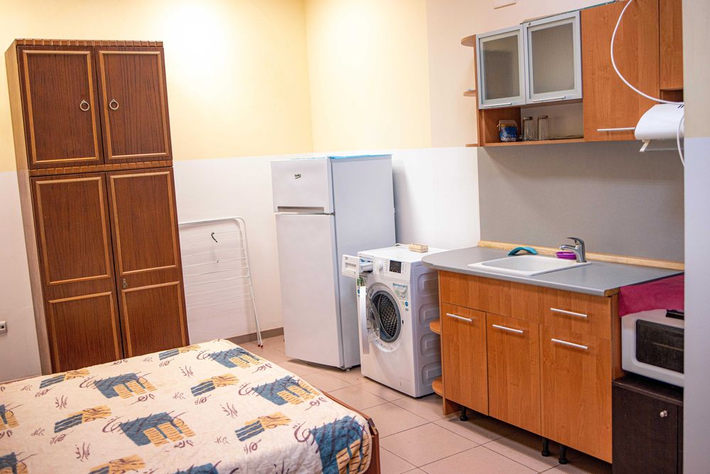 Дава се под наем Едностаен апартамент в Бургас, Братя Миладинови - 30 кв.м за 135 € - Снимка #1