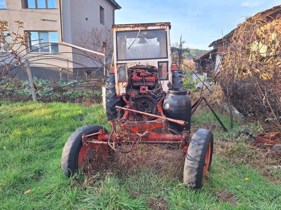 Трактор ЮМЗ 2бр. цял или за части