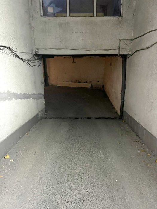 Продава се Гараж / Паркомясто в София, Лозенец - 60 кв.м за 1334 €/кв.м - Снимка #1