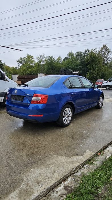Skoda Octavia  Berlina Fabr.2013
