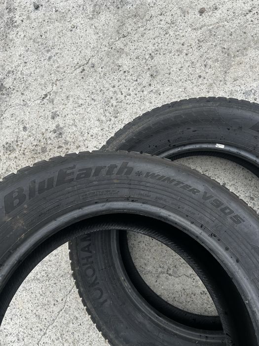 2бр Зимни гуми Yokohama 215/65R17