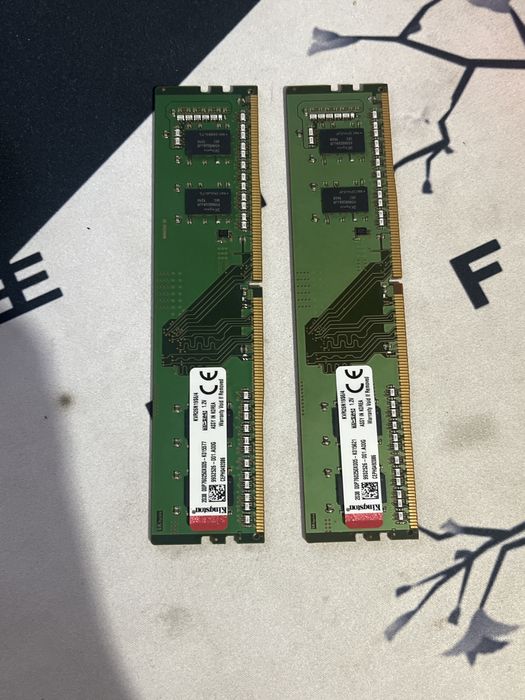 оперативная память DDR4 2 плашки по 4