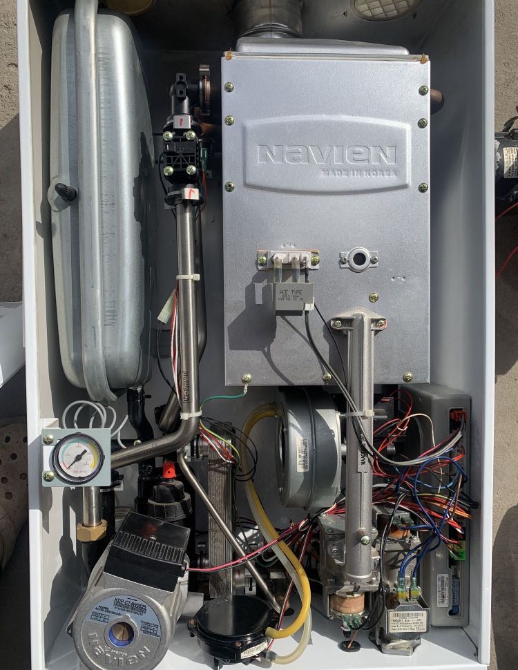 Газовый котёл navien