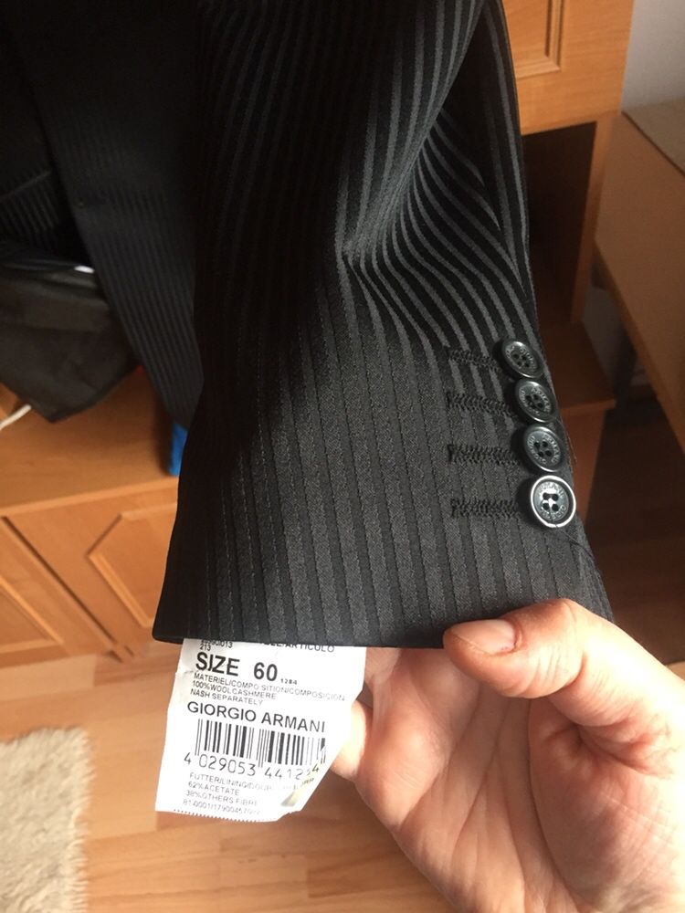 Costum Giorgio Armani ,bărbați