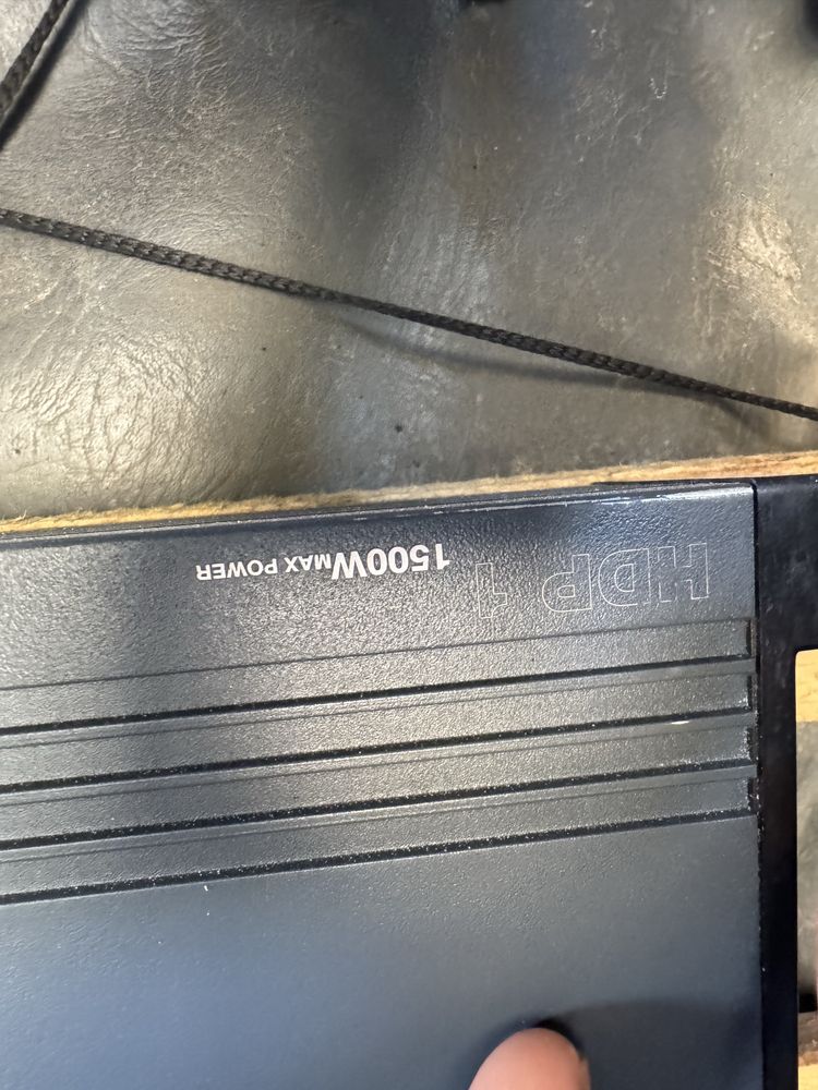 AMP 1000 Hertz 1.1500 mono yashiki bn sotiladi