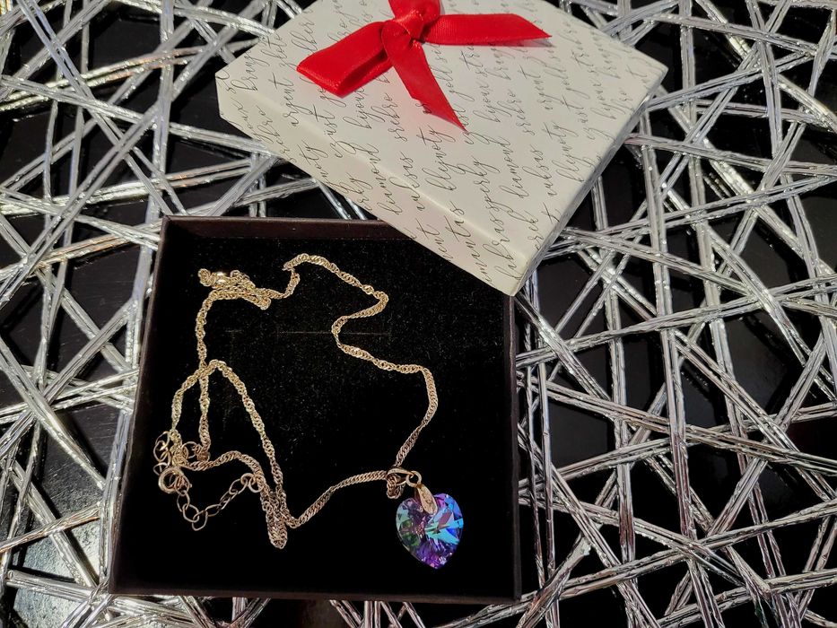 Дамско сребърно  колие.