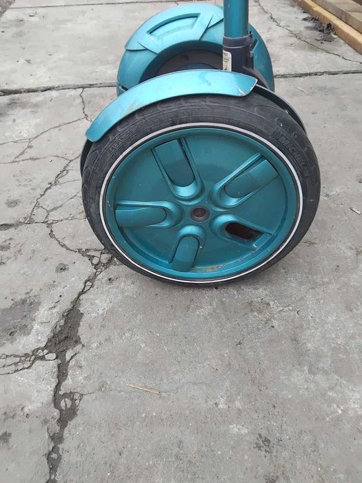 Trotineta este defecta